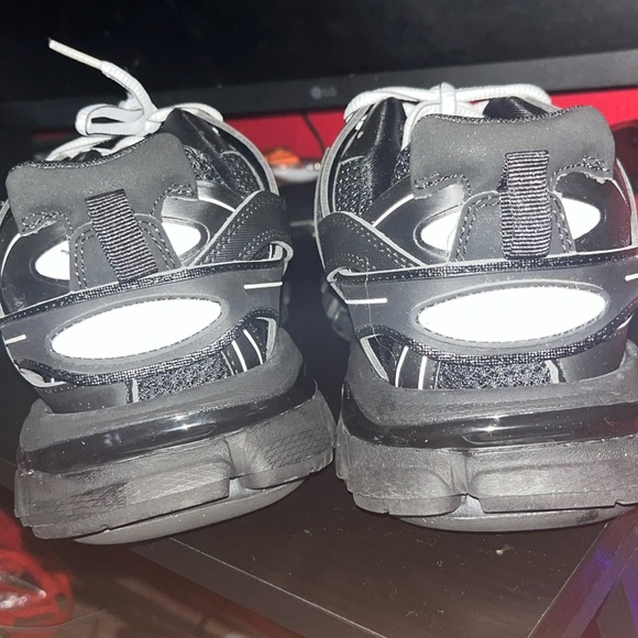 Balenciaga Track Black & White (NO LED) - Picture 2 of 4